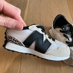 New Balance Toddler Size 6 Sneakers